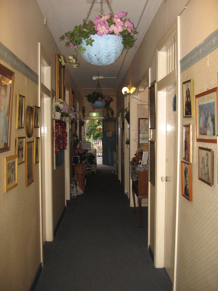 Spring Hill QLD Hotel Accommodation