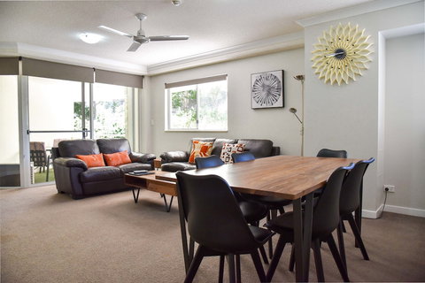 Founda Gardens Apartments - Hotel Accommodation 3