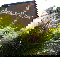 Lancaster Court Motel - Hotel Accommodation