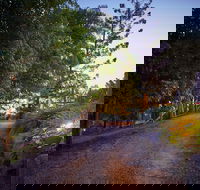 Dayboro Cottages  Llama Walks - Hotel Accommodation