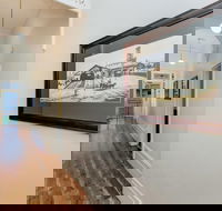 Seymours on Lydiard - Hotel Accommodation