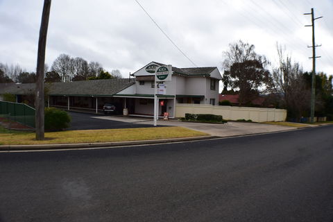 Acacia Motor Inn Armidale - Hotel Accommodation 1