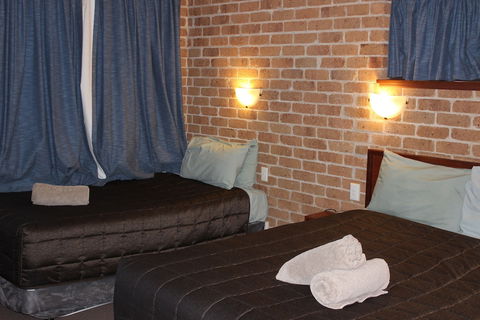 Acacia Motor Inn Armidale - Hotel Accommodation 3