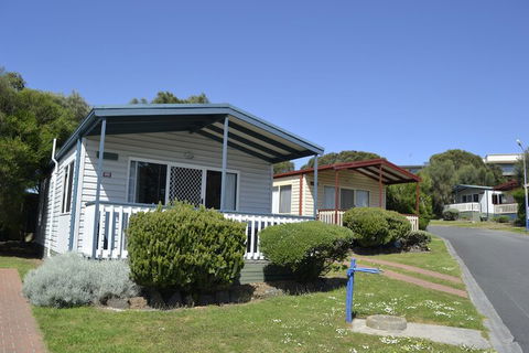 Marengo Holiday Park - Hotel Accommodation 6