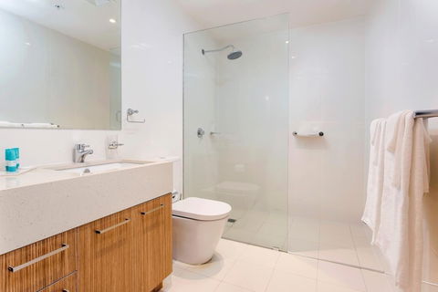 Astra Apartments Adelaide - Hotel Accommodation 5