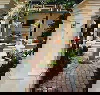 Water Bay Villa Bed and Breakfast - Hotel Accommodation