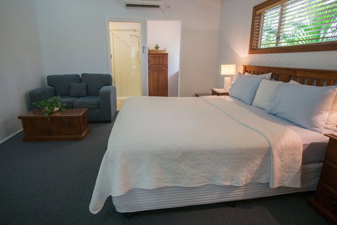 Debbie's Place - Hotel Accommodation 6