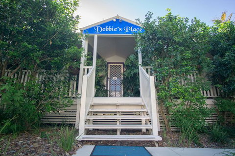 Debbie's Place - Hotel Accommodation 3
