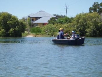 Hastings Cove Waterfront Holiday Apartments - Hotel Accommodation 6