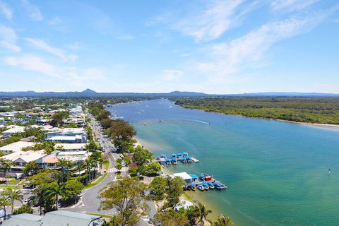 Noosa Place Resort - Hotel Accommodation 2