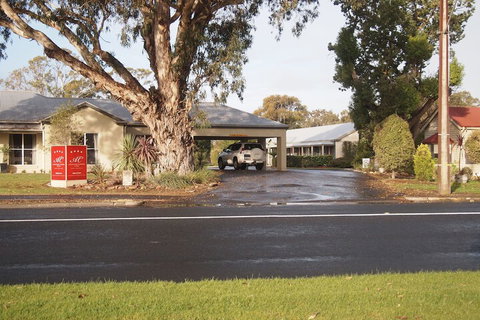 Alexander Cameron Suites - Hotel Accommodation 5