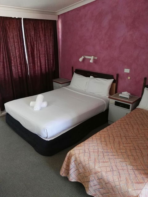 Bushmans Retreat Motor Inn - Hotel Accommodation 5
