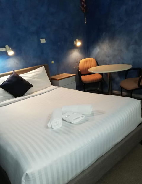 Bushmans Retreat Motor Inn - Hotel Accommodation 3