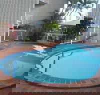 Northpoint Holiday Apartments - Hotel Accommodation