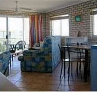 Whitecaps Holiday Apartments - Hotel Accommodation