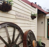 Glenbrook House and Cottage - Hotel Accommodation