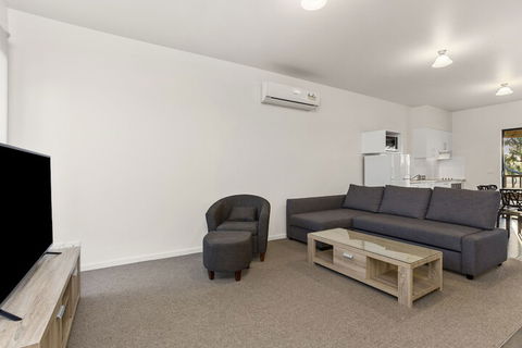 A1 Motels Port Fairy Motel And Apartments - Hotel Accommodation 1