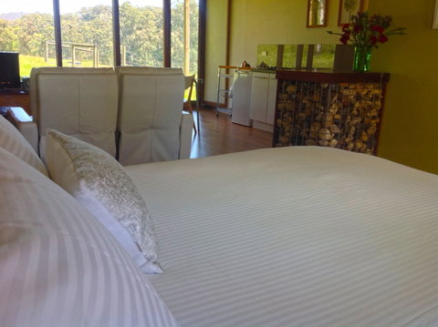 Valley Farm Vineyard Cottages - Hotel Accommodation 3