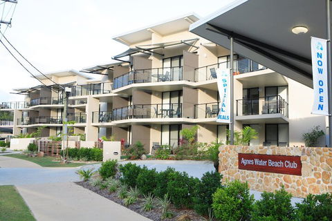 Agnes Water Beach Club - Hotel Accommodation 1