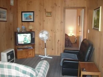 Apollo Bay Backpackers - Hotel Accommodation 1