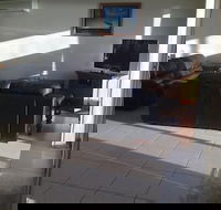 Christies No 1 Esplanade - Hotel Accommodation