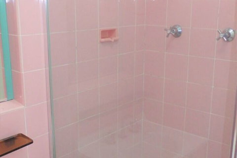 Blue Pacific Motel Swansea - Hotel Accommodation 3