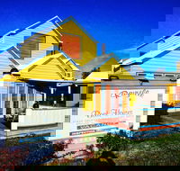 Rayville Boat Houses - Hotel Accommodation