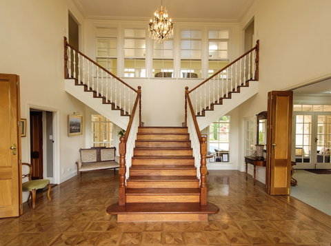 Montfort Manor - Hotel Accommodation 2