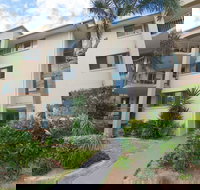 Pacific Place Apartments - Hotel Accommodation