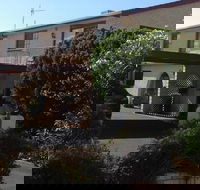 Forest Lodge Motor Inn  Restaurant - Hotel Accommodation