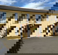 Hopkins House Motel  Apartments - Hotel Accommodation