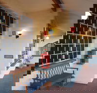 McNevin's Warwick Motel - Hotel Accommodation