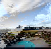 Corrigans Cove - Hotel Accommodation