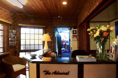 Admiral Motor Inn - Hotel Accommodation 2