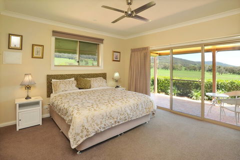 Langbrook Estate Cottages - Hotel Accommodation 7
