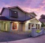 Redwood Manor Motel Apartments - Hotel Accommodation