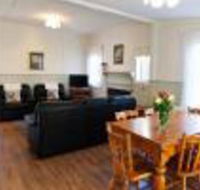 Country Gate Cottages - Hotel Accommodation