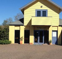 Tranquil Vale Vineyard  Cottages - Hotel Accommodation