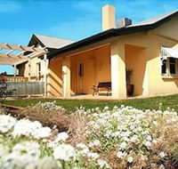 Magnolia Cottage Mildura - Hotel Accommodation