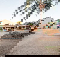 Jacaranda Place Motor Inn - Hotel Accommodation