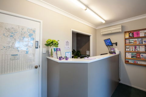 Jacaranda Place Motor Inn - Hotel Accommodation 6