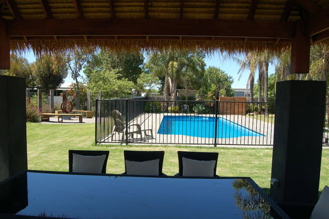 Federation Motel Resort - Hotel Accommodation 1