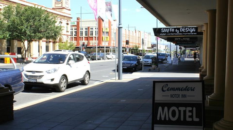 Commodore Motor Inn Albury - Hotel Accommodation 0