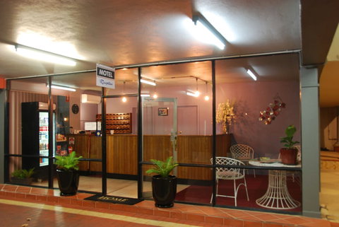 Commodore Motor Inn Albury - Hotel Accommodation 2