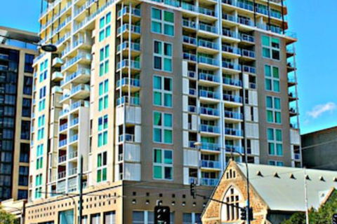 Adelaide DressCircle Apartments North Terrace - Hotel Accommodation 0