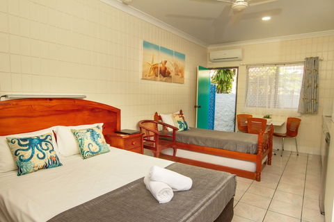 Tropical Palms - Hotel Accommodation 6