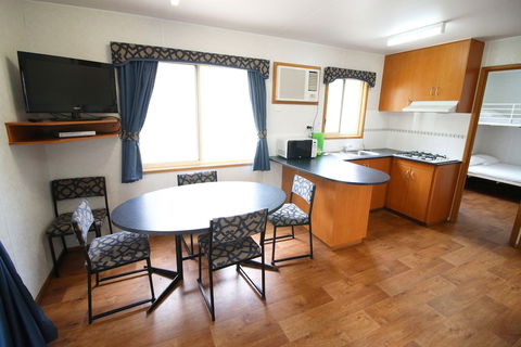 Adelaide's Brownhill Creek Tourist Park - Hotel Accommodation 6