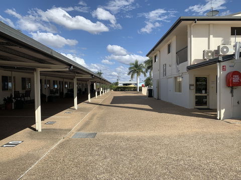 Silo Motor Inn - Hotel Accommodation 0