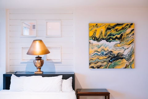 Outlook Hill Vineyard Cottages - Hotel Accommodation 1