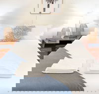 Pacific Sun Motor Inn Bargara - Hotel Accommodation